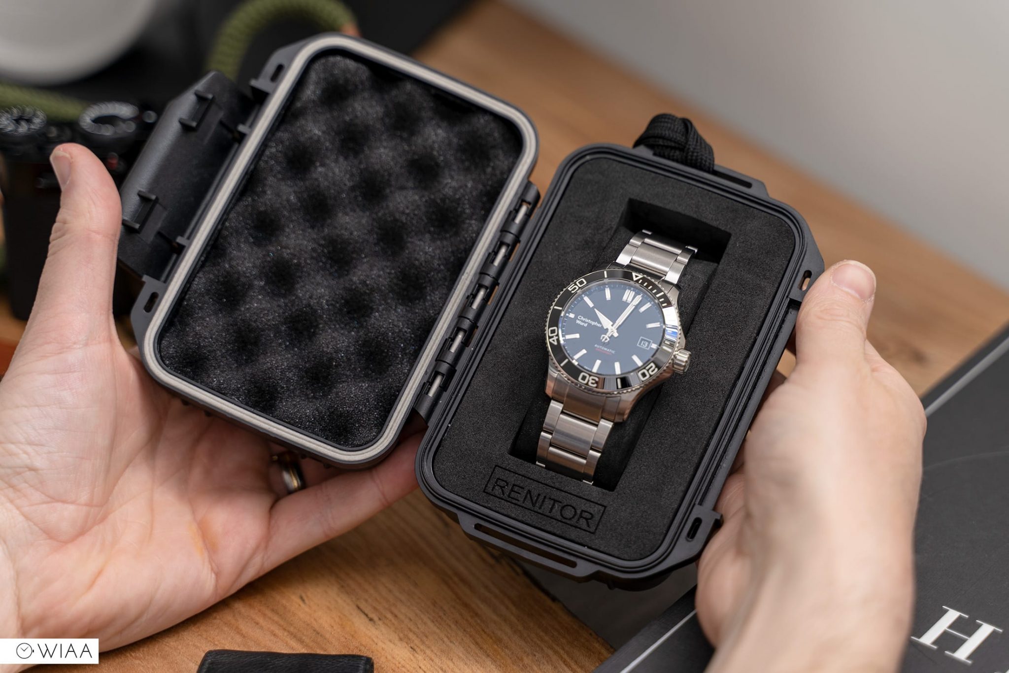 RENITOR Single Watch Travel Case Review